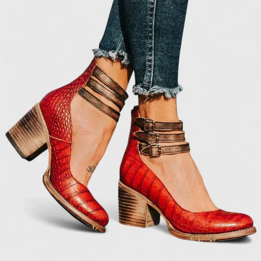 Janelis pumps med blockklack