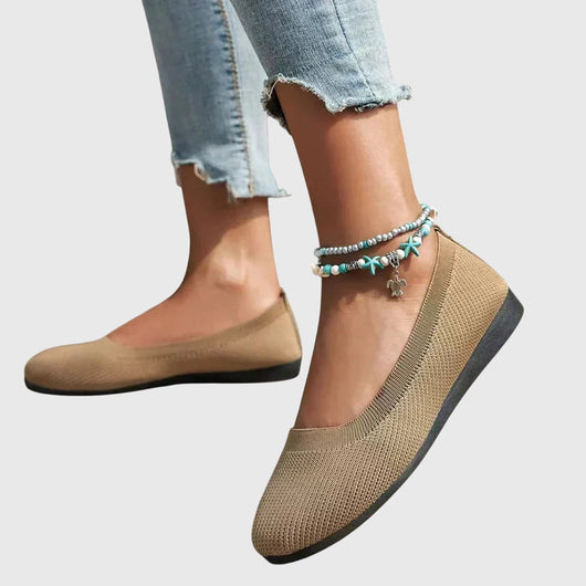 Mia sneakers