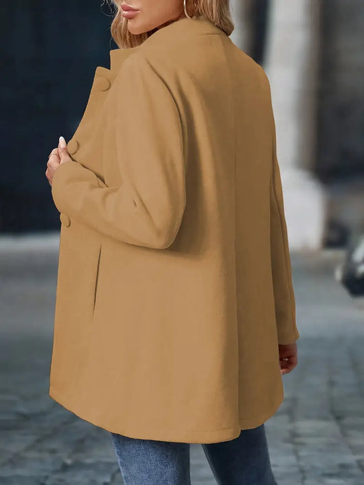 Sofia kappa med knappslå