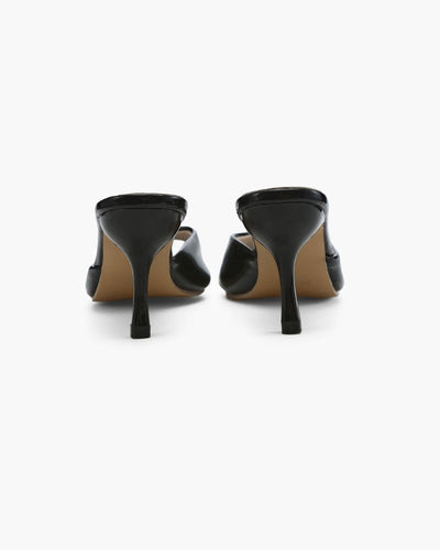 Gia pumps i konstläder