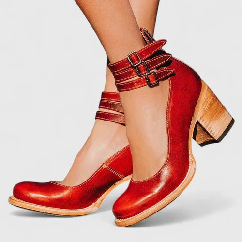 Janelis pumps med blockklack