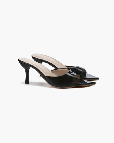 Gia pumps i konstläder