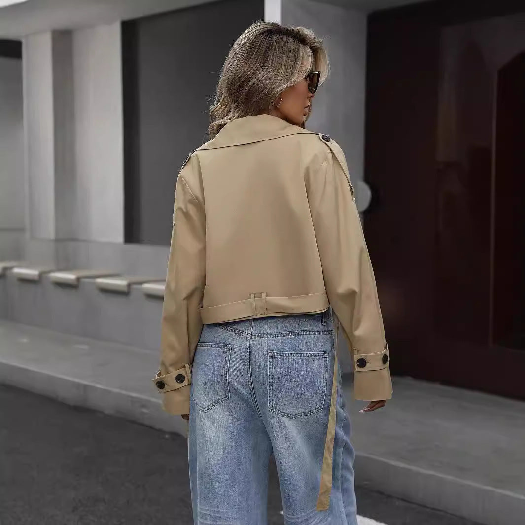 Karin trenchcoat med knappslå