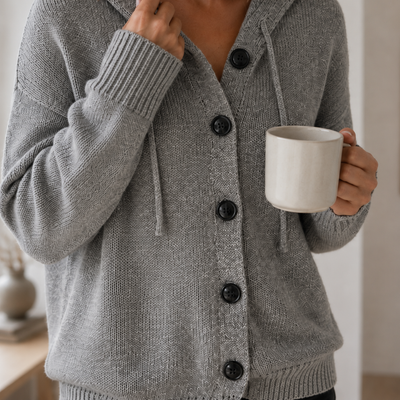 Wiebke stickad jacka med huva – tjock och varm