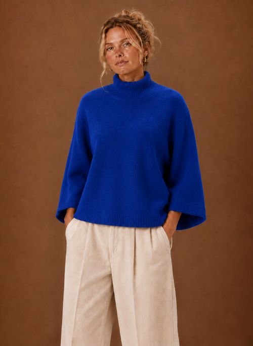 Grovstickad tröja med ståkrage – oversized