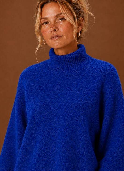 Grovstickad tröja med ståkrage – oversized