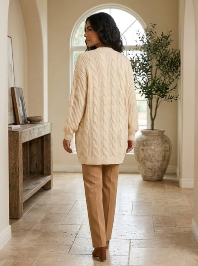 Juniper grovstickad kofta – kabelmönster – beige