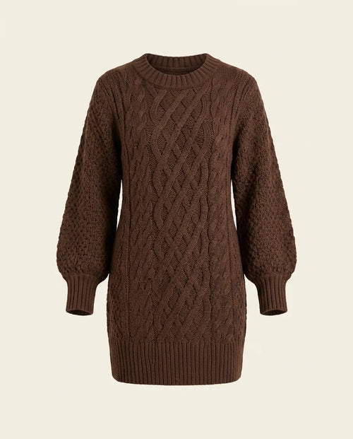 Maren kabelstickad klänning – oversized i minilängd – chokladbrun