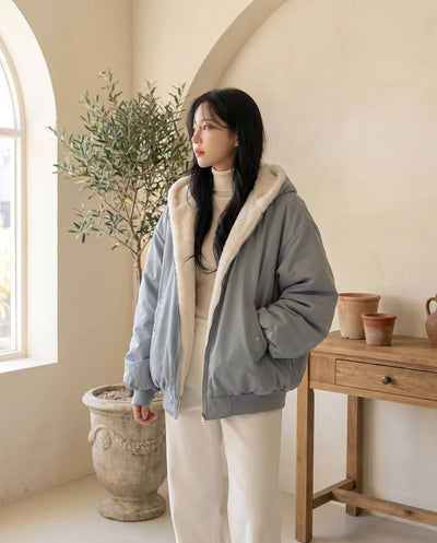 Poppy oversized bomberjacka med huva – rökblå