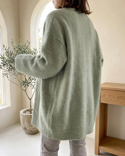 Wren stickad kofta – oversized med tryckknappar – salviagrön