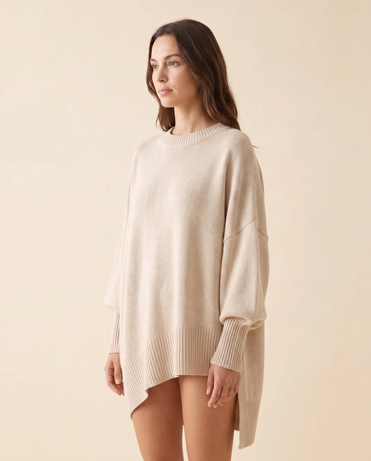 Daphne oversized tröja – asymmetrisk nederkant