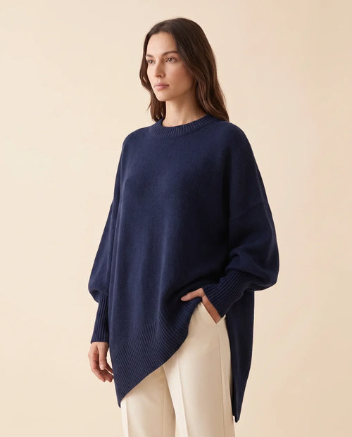 Daphne oversized tröja – asymmetrisk nederkant