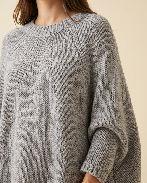 Eloise oversized tröja i ponchoform