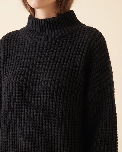 Fern grovstickad polotröja – oversized