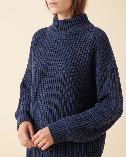Fern grovstickad polotröja – oversized