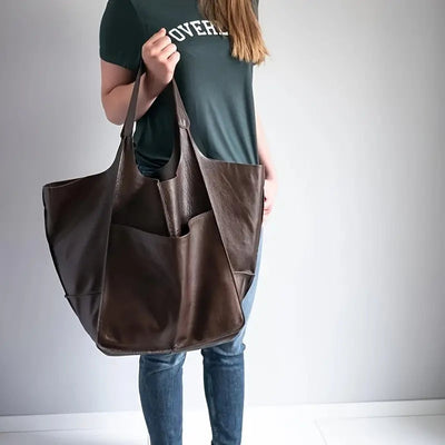 Charlotte shoppingväska i konstläder