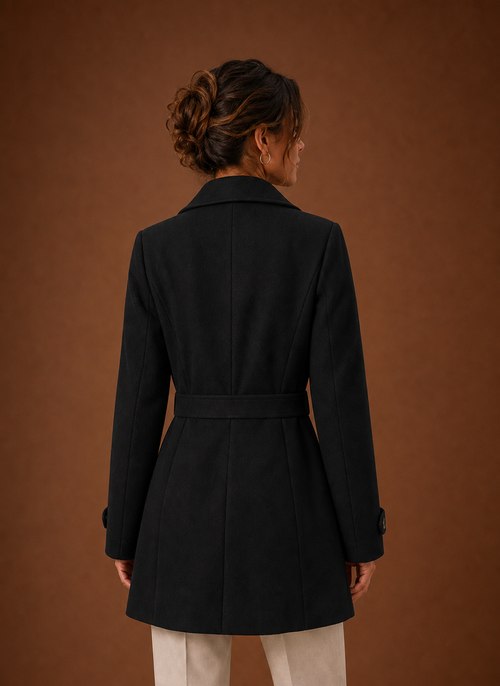 Trenchcoat i midilängd med knappslå