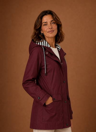 Trenchcoat med huva – smal linje