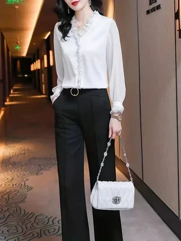 Felicia elegant blus med volanger