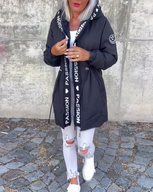 Johanna kappa med huva – svart