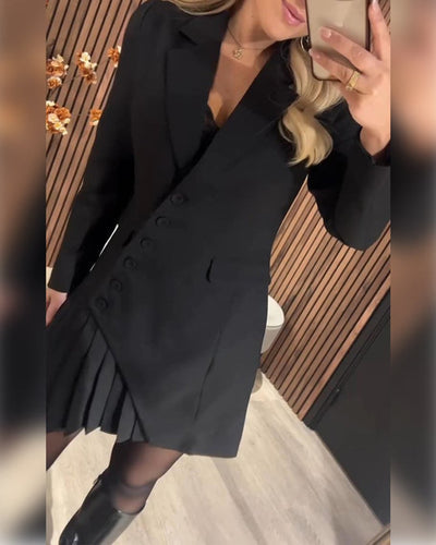 Katharina klänning med knappslå