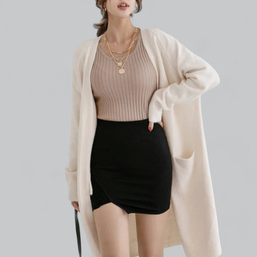 Clara stickad kofta i stickat – beige