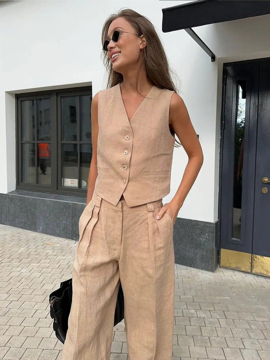Annika väst i linne