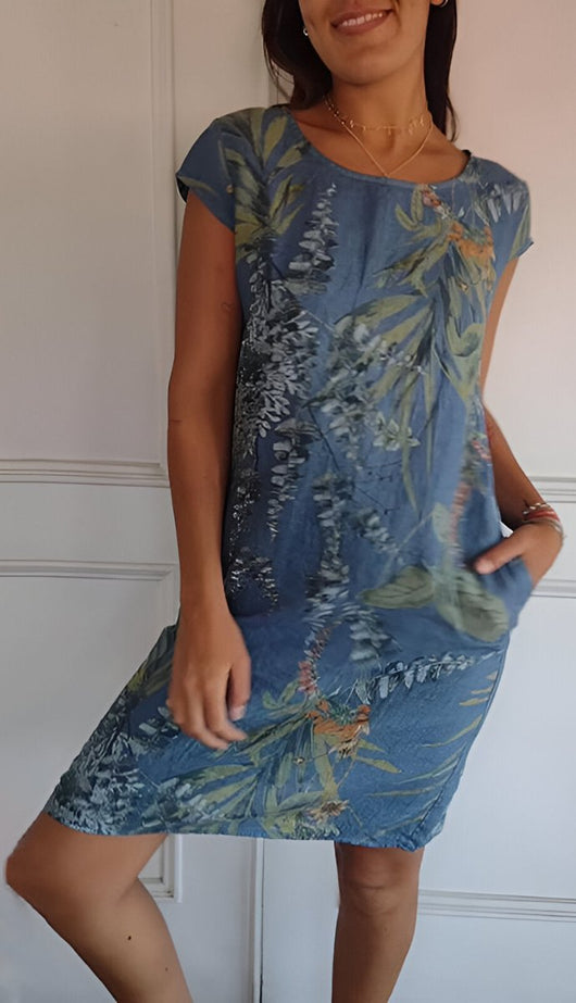 Marie sommarklänning med rund halsringning