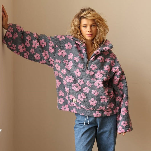 Emilia sherpatröja – oversized med blommönster