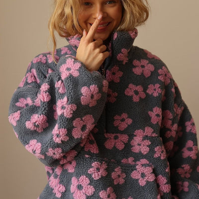 Emilia sherpatröja – oversized med blommönster