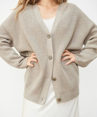 Lena stickad kofta i stickat – beige