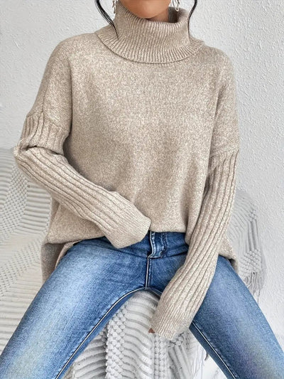 Greta oversized polotröja – ribbad krage och förlängd nederkant
