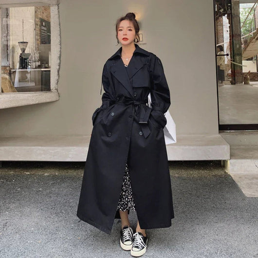 Emilia trenchcoat med knappslå
