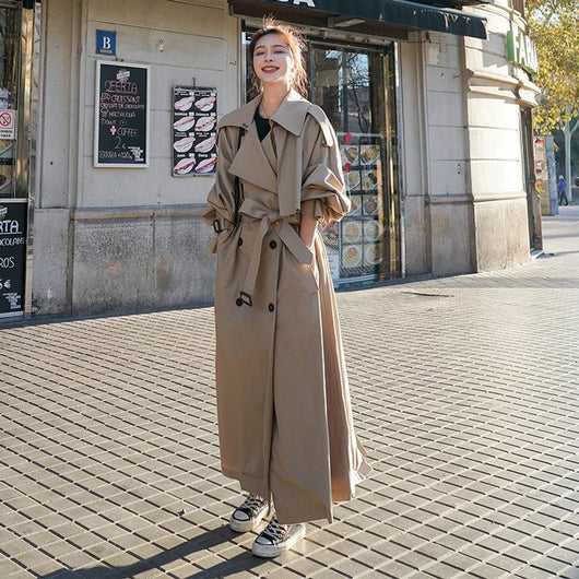 Emilia trenchcoat med knappslå
