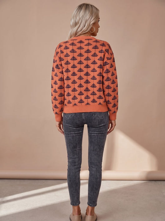 Emilia stickad tröja – julgransmönster i loose fit