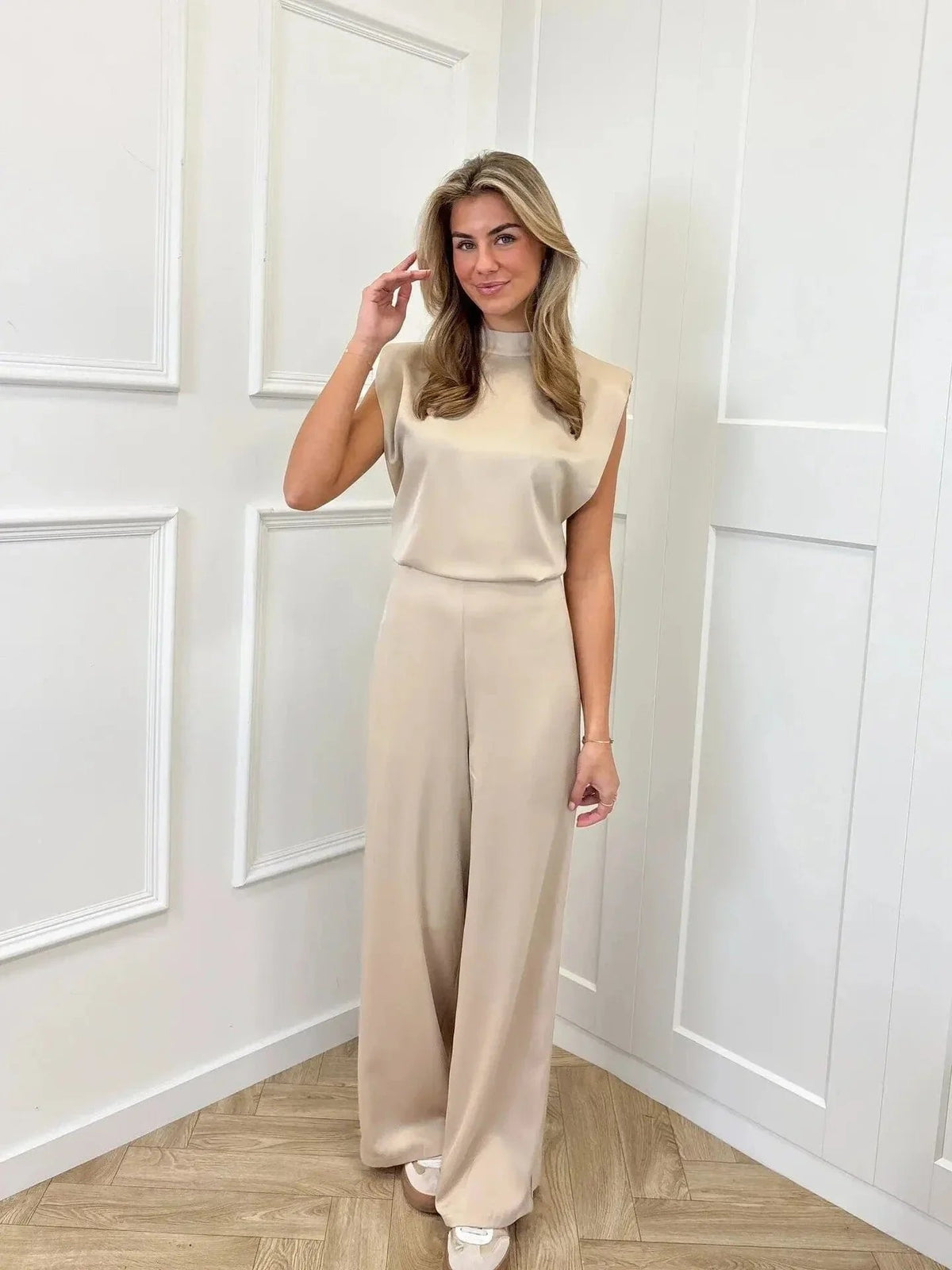 Clara jumpsuit i satin