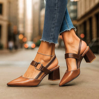 Nora pumps i läder