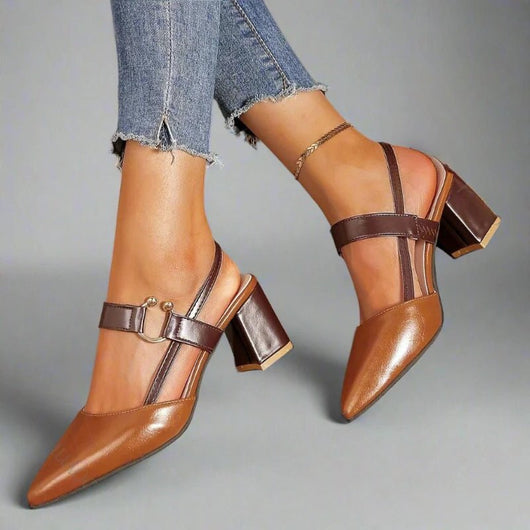 Nora pumps i läder