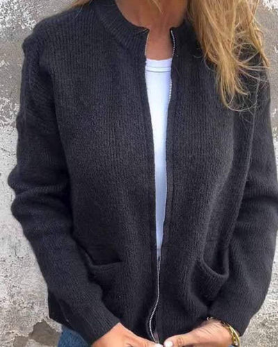 Clara stickad kofta i stickat med fickor