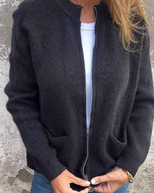 Clara stickad kofta i stickat med fickor