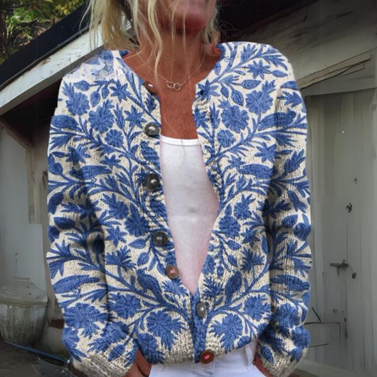 Hannah stickad kofta i stickat med knappslå
