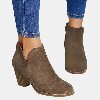 Emilia boots i läder med blockklack