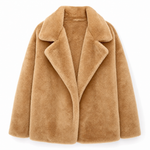 Emilia teddyjacka – oversized med stor slagkrage