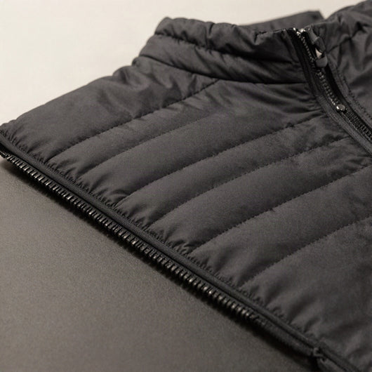 Inga kort quiltad jacka – Svart