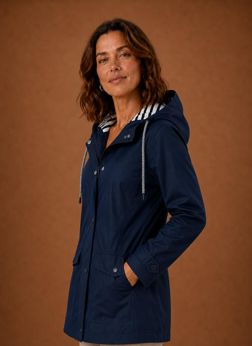 Trenchcoat med huva – smal linje