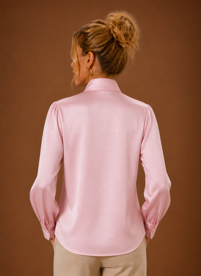 Blus i satinlook med rosett
