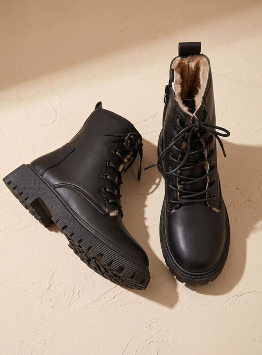 Elfriede boots i läder med fodrad