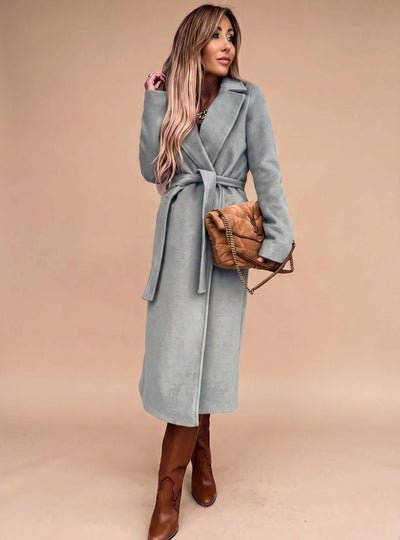 Charlotte elegant lång trenchcoat med knytskärp