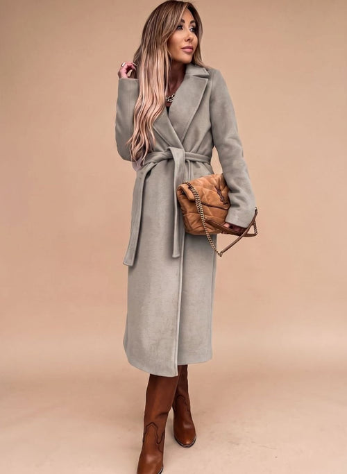 Charlotte elegant lång trenchcoat med knytskärp