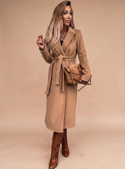 Charlotte elegant lång trenchcoat med knytskärp